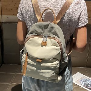 Lightweight Water-Resistant Travel Backpack for Women - Versatile Classic Design for Spring 2025 Adventures