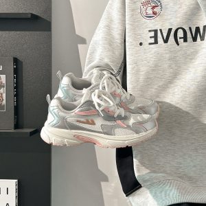 Lightweight White Mesh Sports Shoes for Women, Breathable Soft-Soled Summer Sneakers, American-Style Dad Shoes 2025