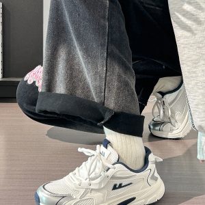 Lightweight White Mesh Sports Shoes for Women, Breathable Soft-Soled Summer Sneakers, American-Style Dad Shoes 2025