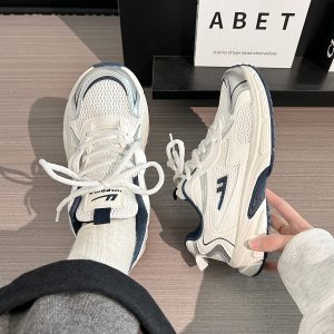 Lightweight White Mesh Sports Shoes for Women, Breathable Soft-Soled Summer Sneakers, American-Style Dad Shoes 2025