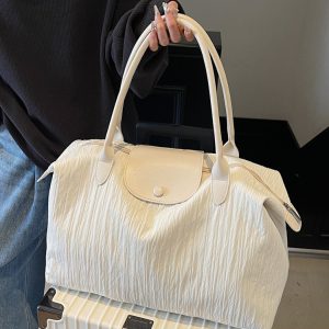 Lightweight Women's Large Capacity Commuter Bag - Fashionable Shoulder Bag for Business Travel, Maternity, and Gym