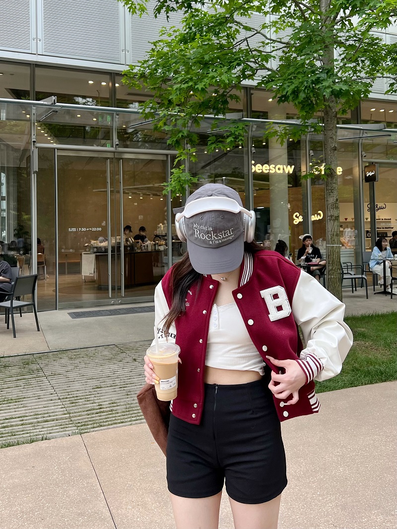 Limited Edition Vintage Letter Spliced Baseball Jacket for Women - Hip-Hop Loose Fit Short Coat, Perfect for 90s and Y2K Styles Limited Edition Vintage Letter Spliced Baseball Jacket for Women - Hip-Hop Loose Fit Short Coat, Perfect for 90s and Y2K Styles