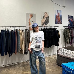 Loose Denim Pants with Heavy-Duty Graffiti Print, Light Clay Dye, High-End Style, Y2K Fashion, Trendy Streetwear, Second Batch Design