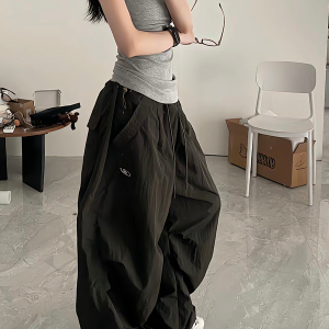 Loose Wide-Leg White Cargo Pants for Women - American Hip-Hop Style Jazz Dance Casual Sports Trousers with Slimming Drape