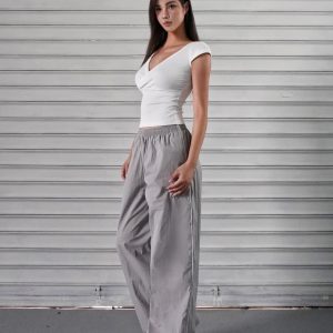 Low-Cut Cross V-Neck Short Sleeve Fitted Stretchy Top - Y2K Style Casual Wear