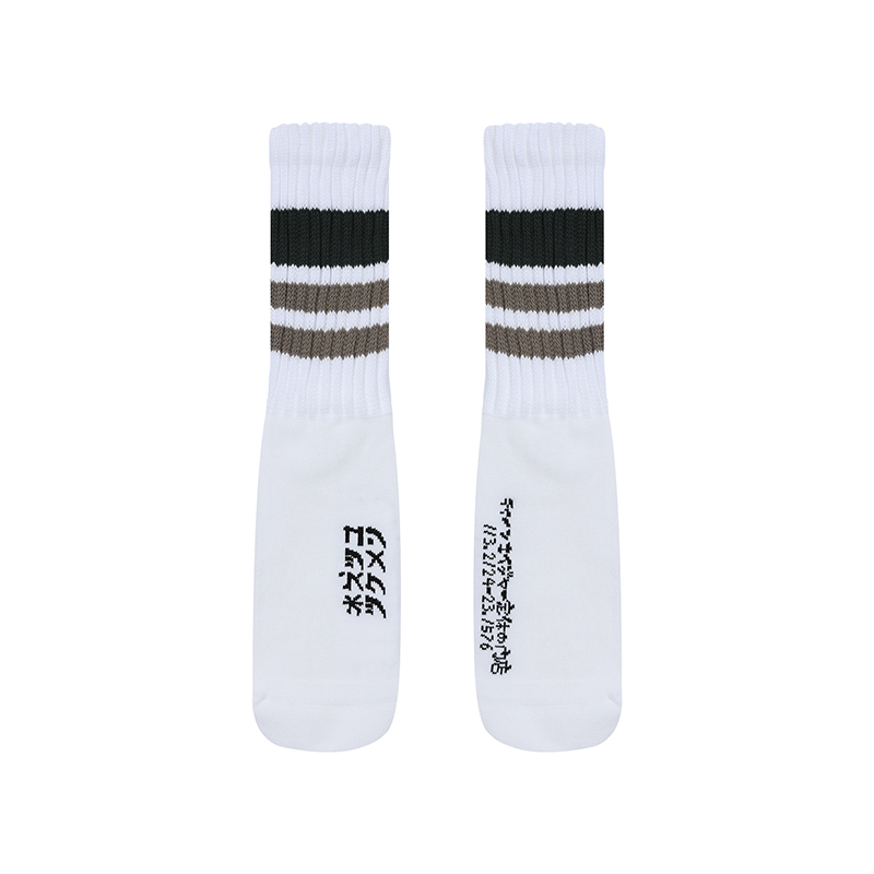 Men's Mid-Tube Socks, Japanese-Style Printed Couple Socks for Autumn & Winter, Women's American Sports Socks, Trendy Streetwear Fashion