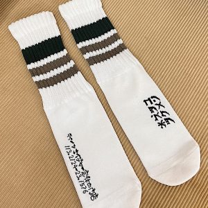 Men's Mid-Tube Socks, Japanese-Style Printed Couple Socks for Autumn & Winter, Women's American Sports Socks, Trendy Streetwear Fashion