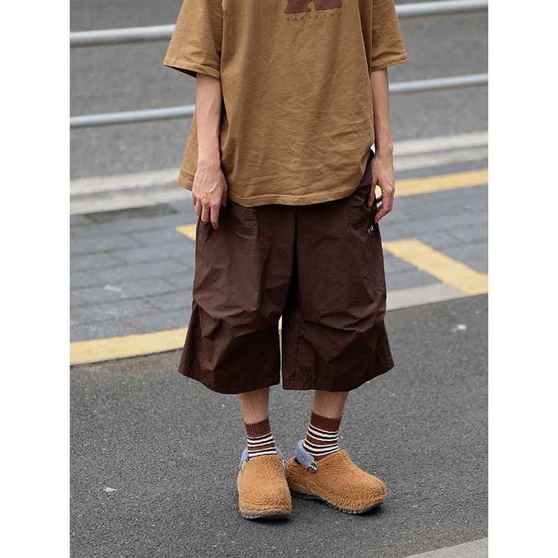 Men's Outdoor Functional Windbreaker Shorts, Quick-Drying Loose Seven-Point Pants with Large Pockets for Active Adventures