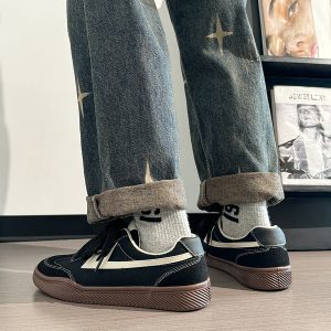 Men's Retro Black Canvas Sneakers - Summer Minimalist Soft-Soled Commuting Shoes, Stylish Breathable Design