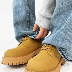 Men's Yellow Derby Shoes, Height-Increasing, Round-Toe, Oversized, British Retro Mickey Thick-Soled Leather for Trendy Commuting Style