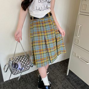 Mid-Length American Vintage Plaid Pleated Skirt for Women, High-Waisted A-Line Checkered Design, College Style for Spring and Summer