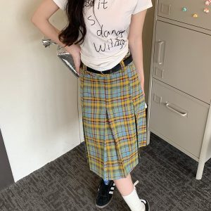 Mid-Length American Vintage Plaid Pleated Skirt for Women, High-Waisted A-Line Checkered Design, College Style for Spring and Summer