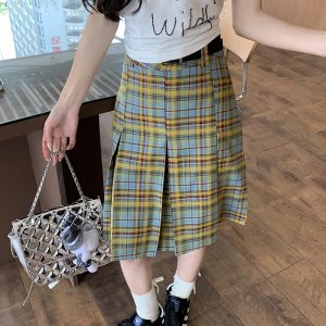 Mid-Length American Vintage Plaid Pleated Skirt for Women, High-Waisted A-Line Checkered Design, College Style for Spring and Summer