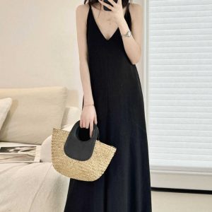 Mid-Length Cotton-Linen Swing Dress with Adjustable Straps, Black V-Neck Pocket Design, Versatile Japanese-Style Beach Fashion