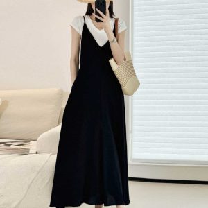 Mid-Length Cotton-Linen Swing Dress with Adjustable Straps, Black V-Neck Pocket Design, Versatile Japanese-Style Beach Fashion