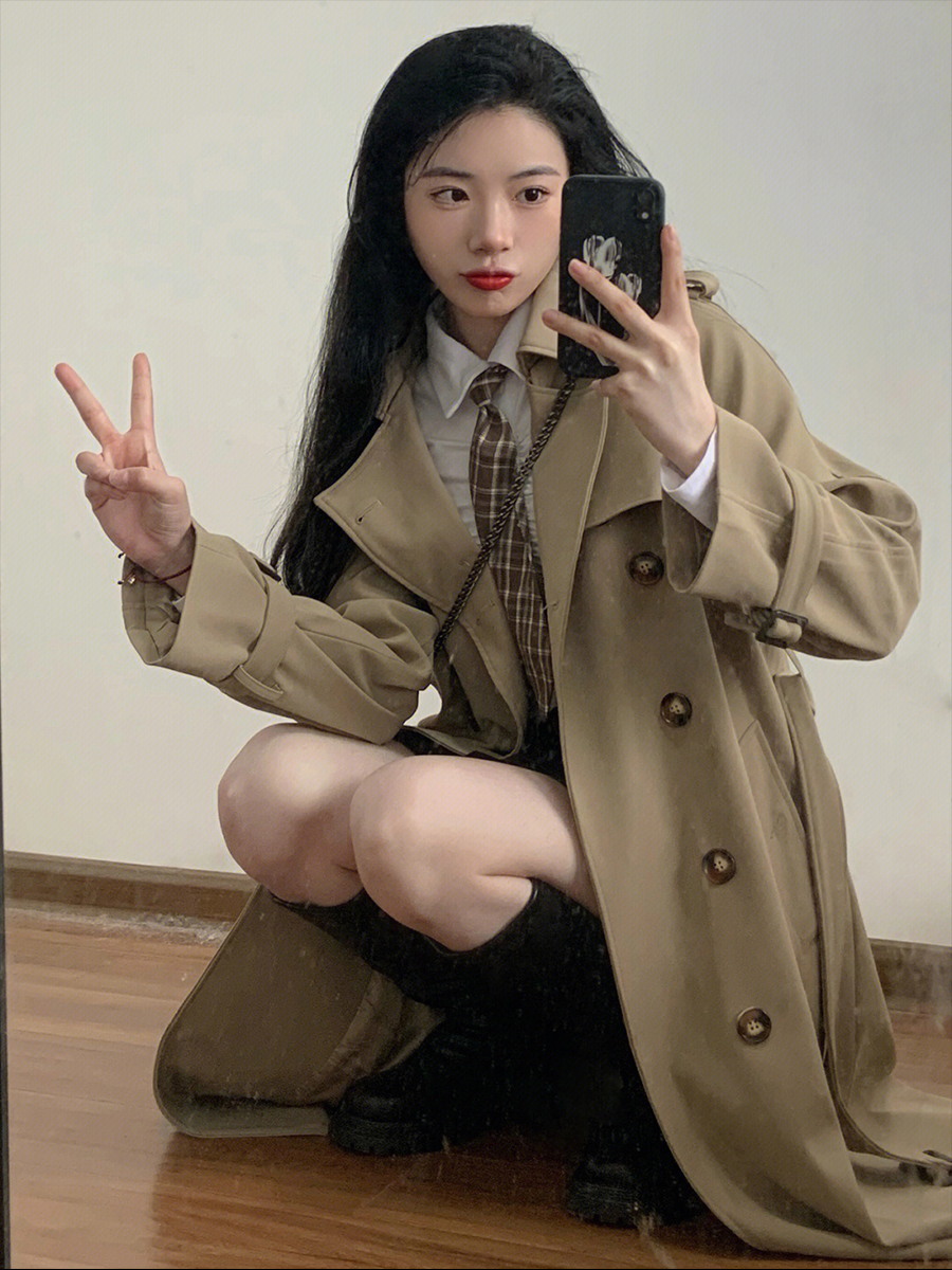 Mid-Length Khaki Trench Coat for Women, Petite, Korean Chic Casual Vintage Overcoat with Waist Definition, 2025 New Style Mid-Length Khaki Trench Coat for Women, Petite, Korean Chic Casual Vintage Overcoat with Waist Definition, 2025 New Style