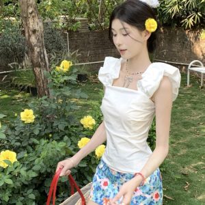 Midsummer Floral Bodycon Mini Skirt for Women, Low Waist Vacation Skirt in Vibrant Colors, Perfect for 90s or Y2K Style