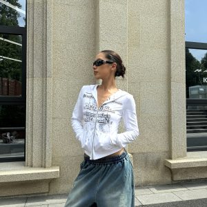 Millennium Street Music Score Embroidery Portrait Gradient Print Waist-Defining Slim Fit Hoodie for Trendy Streetwear Style