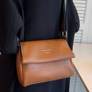 Minimalist British Retro Shoulder Bag - Soft Leather Crossbody Small Square Bag for Women, Versatile High-End Commuting Style