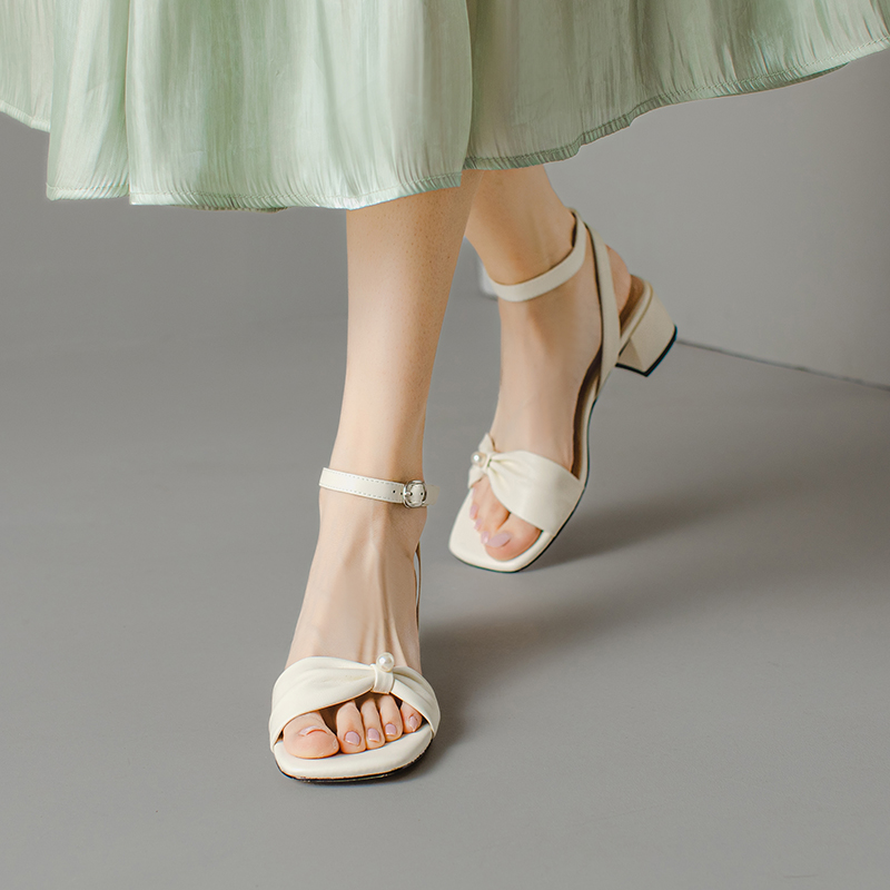 Minimalist Fairy Style Genuine Leather Open-Toe Mid-Heel Chunky Strap Sandals for Women - Summer 90s Inspired