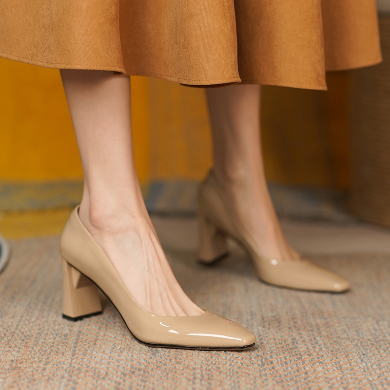 Minimalist Genuine Leather Pointed Toe Flats for Women – Solid Color Shallow Mouth Shoes for Spring & Autumn Style