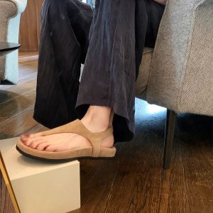 Minimalist Herringbone Sheepskin Thong Sandals for Women - Retro Flat Flip-Flops for Summer Vacation