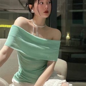 Minimalist One-Shoulder Top for Women, Slimming Pleated Short Sleeve Mesh T-Shirt in Fresh Solid Color, Y2K Style