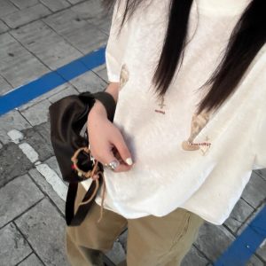 Minimalist Retro Image Printed Sun Protection Cover-Up Loose Casual Short-Sleeve T-Shirt for Women - Korean Style