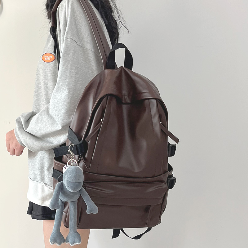 Minimalist Soft Cowhide Backpack for Men and Women, Large Capacity Laptop Bag, Lightweight School Backpack, Unisex Design Minimalist Soft Cowhide Backpack for Men and Women, Large Capacity Laptop Bag, Lightweight School Backpack, Unisex Design