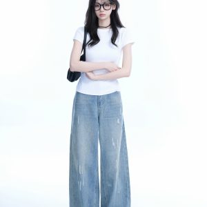 Minimalist Solid Color Short-Sleeve T-Shirt for Women - Slim Fit, Waist-Cinching Flattering Base Top, Perfect for Y2K Style