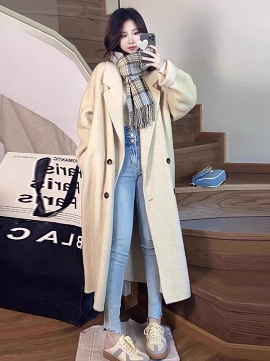 Oatmeal Cashmere Coat for Women, Mid-Length 2024 Winter Korean Style High-End Down Jacket with Thick Inner Lining Outerwear Oatmeal Cashmere Coat for Women, Mid-Length 2024 Winter Korean Style High-End Down Jacket with Thick Inner Lining Outerwear