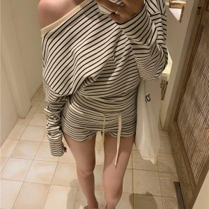 Off-Shoulder Long Sleeve Waist-Cinching Black and White Striped Top with Cotton Shorts - Casual Y2K Outfit