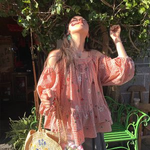 Off-Shoulder Retro Embroidered Cotton Doll Shirt - Women's Spring Lantern Sleeve Top in Rose Bay Style