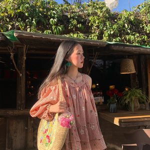 Off-Shoulder Retro Embroidered Cotton Doll Shirt - Women's Spring Lantern Sleeve Top in Rose Bay Style