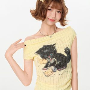 Off-Shoulder Retro Printed T-Shirt for Women, Drop Shoulder, Waist-Cinching, Slimming Summer Top, Y2K Style