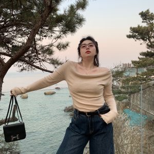 Off-Shoulder Solid Color Plus Size Knitted Shirt - High-End Feel, Slightly Chubby Style, Trendy Casual Top for Effortless Elegance