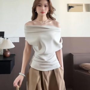 Off-Shoulder Vintage T-Shirt for Women - Summer Slimming Style, Waist-Cinching, Short Sleeves, Irregular Design, Trendy and Instagram-Worthy