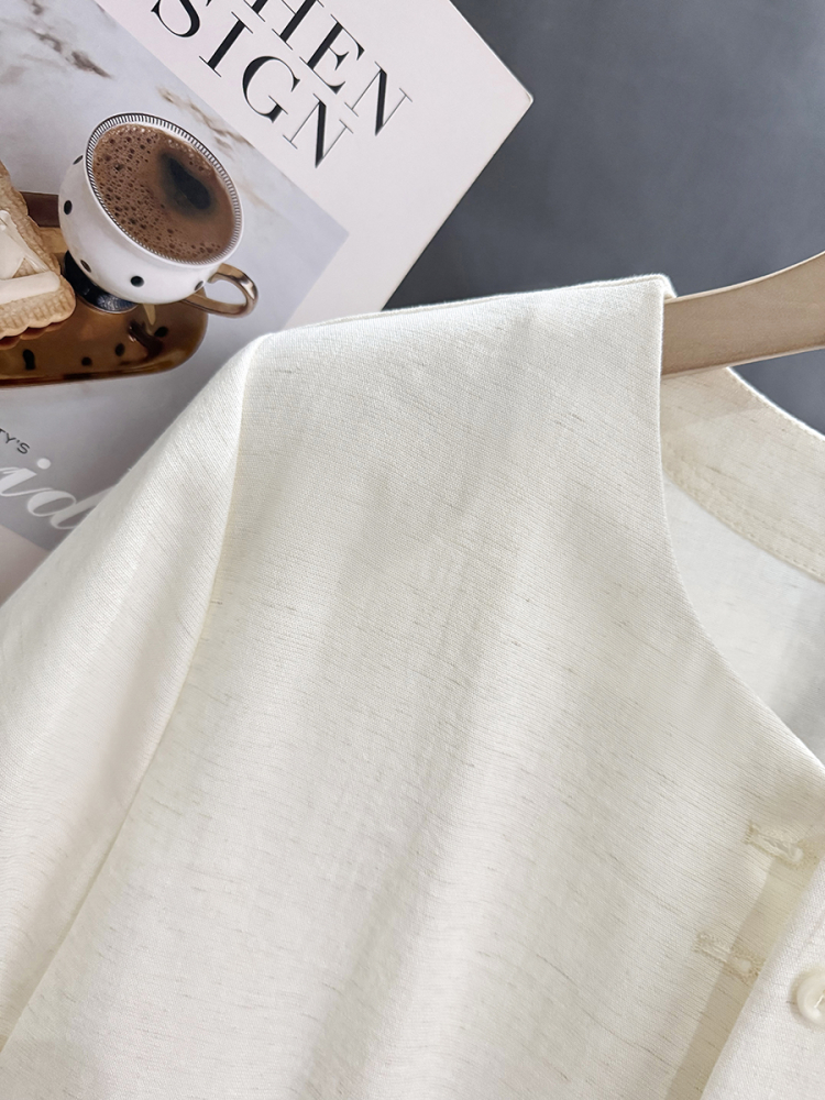 Off-White French-Style Elegant Short Jacket for Women - Chic Summer 2025 Petite Top, Trendy Fashion Essential Off-White French-Style Elegant Short Jacket for Women - Chic Summer 2025 Petite Top, Trendy Fashion Essential