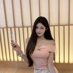 One-Shoulder Knitted Top - Sexy Internet Celebrity Style, Pure Desire, Trendy Y2K Fashion, Chic Korean Style Top