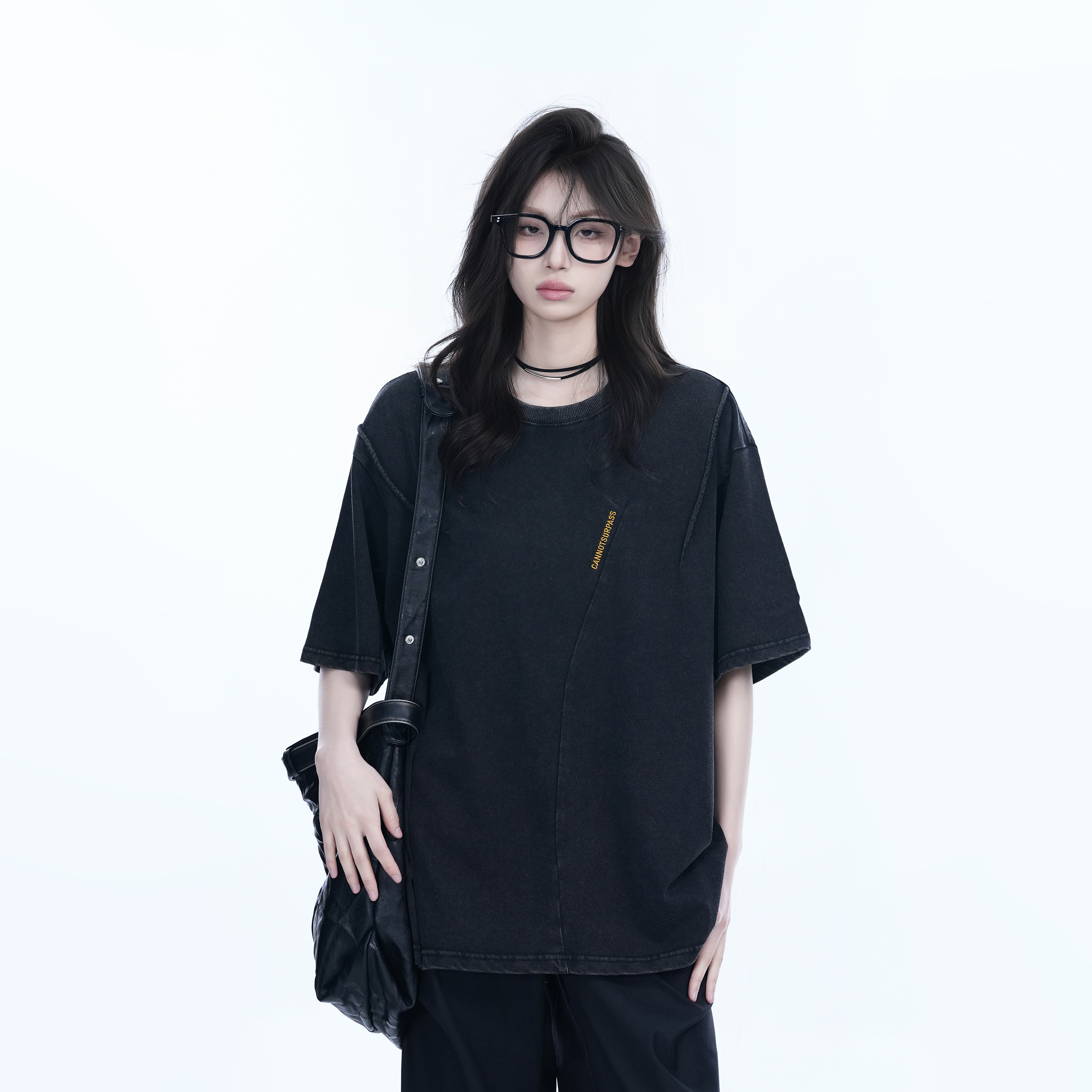 Oversized American Retro Style Short Sleeve T-Shirt for Women - "Sit and Eat Until the Mountains Are Empty" Vintage-Inspired Design Oversized American Retro Style Short Sleeve T-Shirt for Women - "Sit and Eat Until the Mountains Are Empty" Vintage-Inspired Design