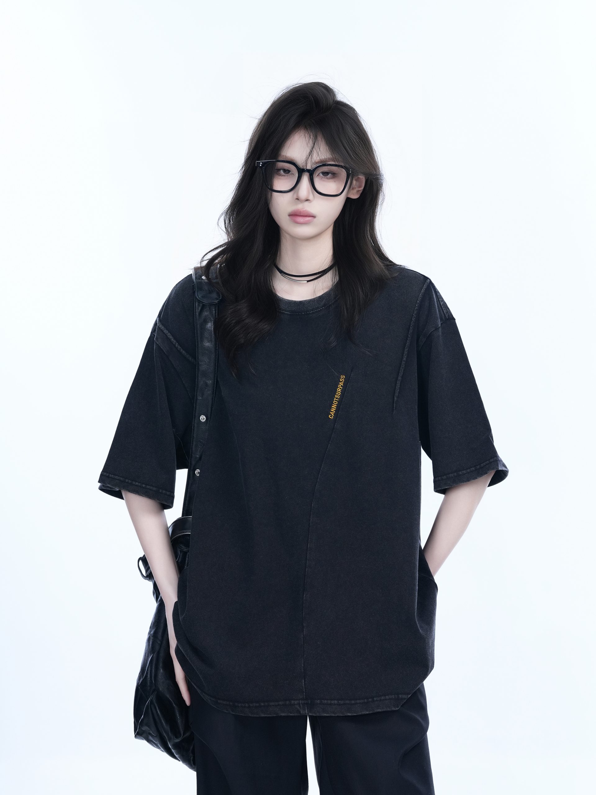 Oversized American Retro Style Short Sleeve T-Shirt for Women - "Sit and Eat Until the Mountains Are Empty" Vintage-Inspired Design Oversized American Retro Style Short Sleeve T-Shirt for Women - "Sit and Eat Until the Mountains Are Empty" Vintage-Inspired Design