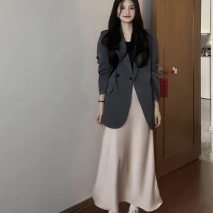 Oversized Gray Blazer for Women - Spring Autumn Casual Korean Style with Shoulder Pads, Loose Fit Design