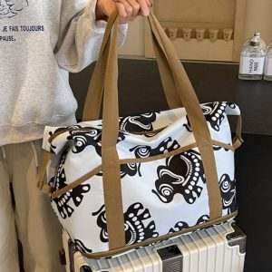 Oversized Nylon Travel Bag for Clothes, Suitcase with Pull Rod, Short Business Trip & Maternity Hospital Bag for Women