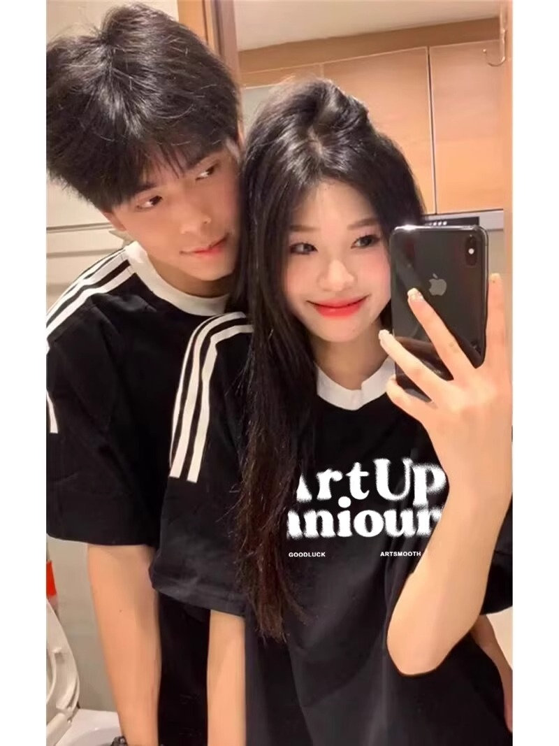 Oversized Spliced Three-Stripe Short Sleeve T-Shirt for Women - American High Street Style, Casual Summer Trend for Juniors Oversized Spliced Three-Stripe Short Sleeve T-Shirt for Women - American High Street Style, Casual Summer Trend for Juniors