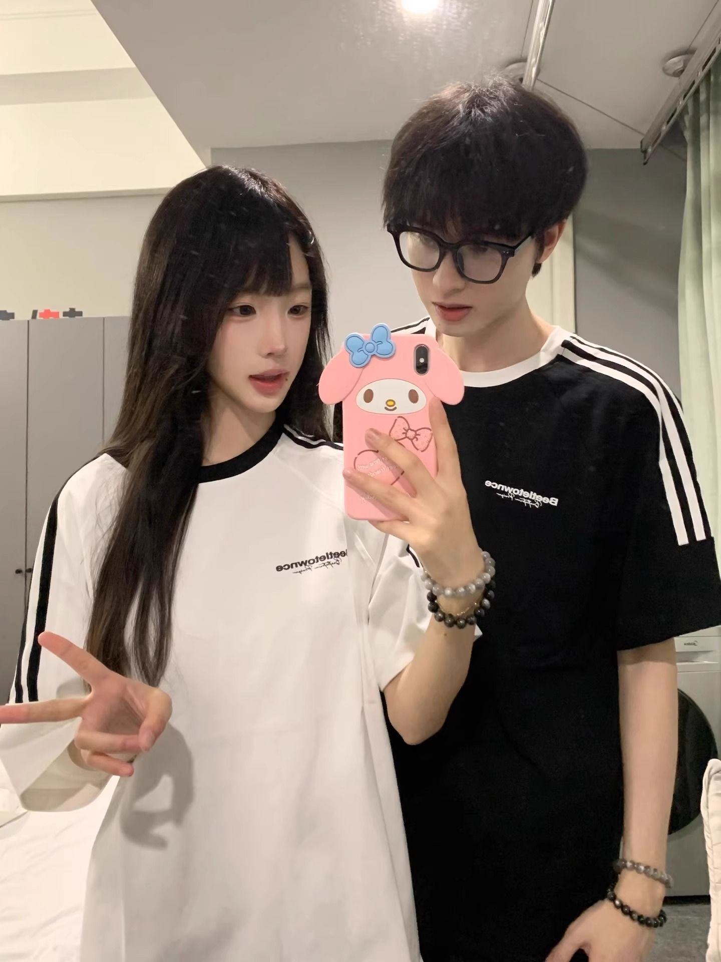 Oversized Spliced Three-Stripe Short Sleeve T-Shirt for Women - American High Street Style, Casual Summer Trend for Juniors Oversized Spliced Three-Stripe Short Sleeve T-Shirt for Women - American High Street Style, Casual Summer Trend for Juniors