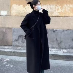 Petite Hepburn-Style Black Double-Faced Cashmere Coat for Women, Mid-Length Woolen Outerwear for Autumn/Winter 2024
