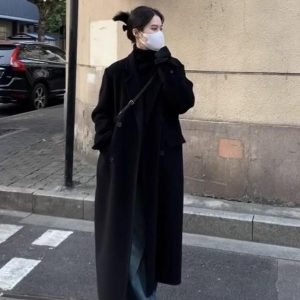 Petite Hepburn-Style Black Double-Faced Cashmere Coat for Women, Mid-Length Woolen Outerwear for Autumn/Winter 2024