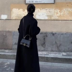 Petite Hepburn-Style Black Double-Faced Cashmere Coat for Women, Mid-Length Woolen Outerwear for Autumn/Winter 2024