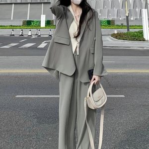 Petite Loose Casual Gray Suit Jacket for Women - Korean Style Blazer for Early Autumn Fashion