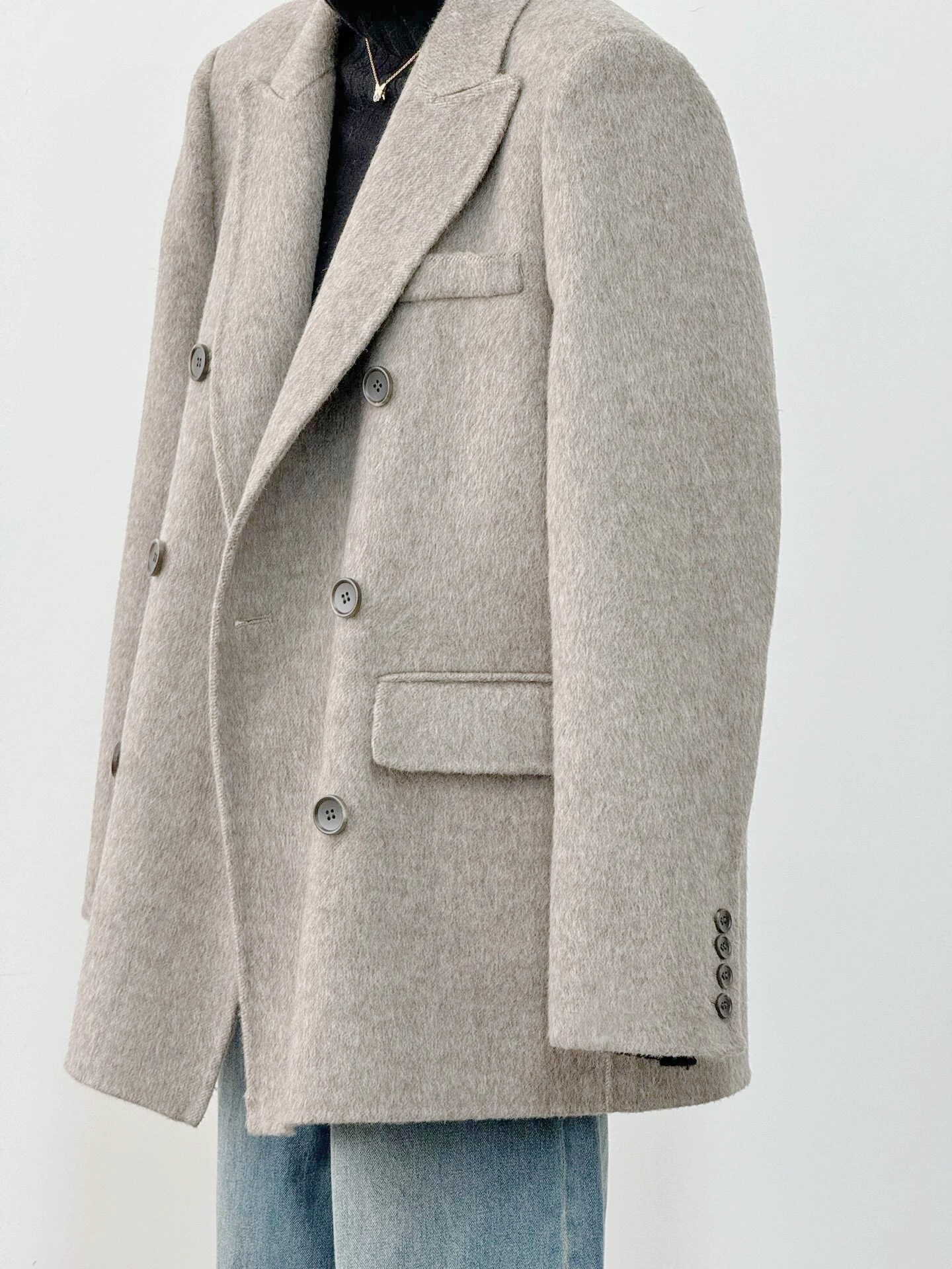 Petite Oatmeal Wool and Cashmere Overcoat for Women - High-End Feel, 2024 Autumn Winter Style, Elegant Outerwear Petite Oatmeal Wool and Cashmere Overcoat for Women - High-End Feel, 2024 Autumn Winter Style, Elegant Outerwear